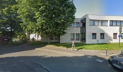 Emery Corinne, Dermatologue à Bruz