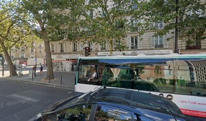 Marguerite Mitz-Ronjat, Dermatologue à Paris 12