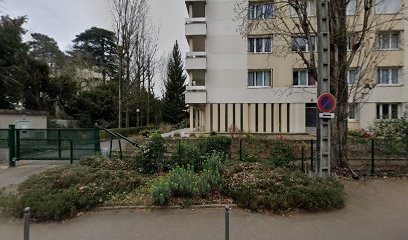 Ferrière Carine, Dermatologue à Écully