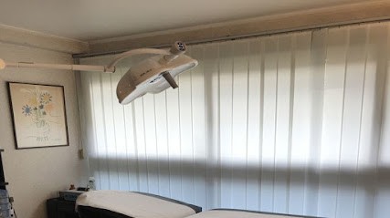 Dr Amir MIRKAMALI, Dermatologue à Paris 12