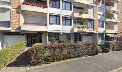 Constance NIZERY - Dermatologue, Dermatologue à Saint-Dizier